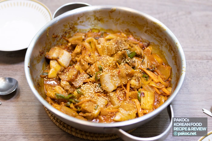 술안주 저녁메뉴 적합한 돼지삼겹살 김치 두루치기 레시피