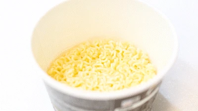 흥미로운 오징어 볶음면 맛 리뷰