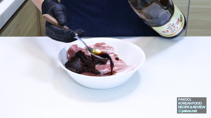 고기 먹기 좋은 크기로 자르기