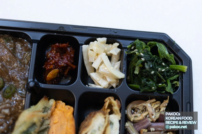 名節の食卓弁当レビュー