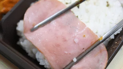 リニューアル韓国産豚キムチ豚肉炒めの変化