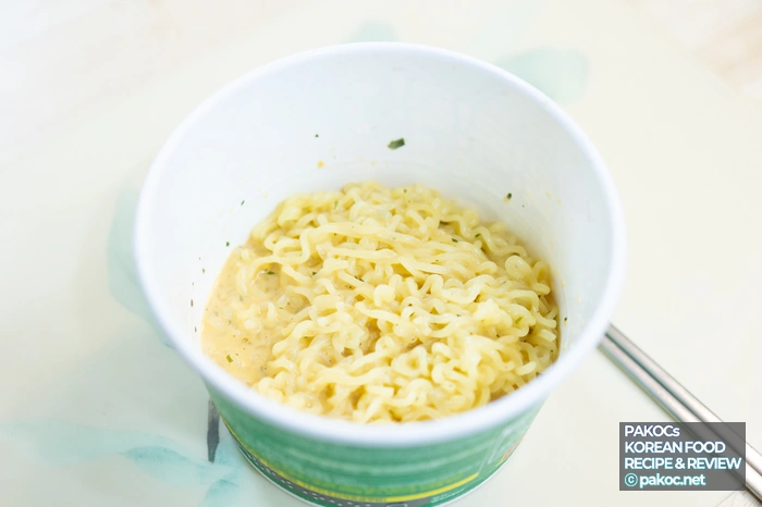 면발 흡수 소스 비주얼