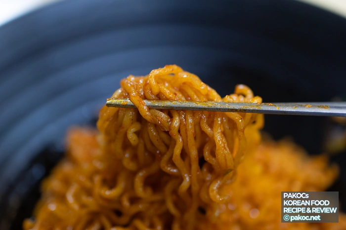 신라면 김치볶음면 건더기 구성 정보