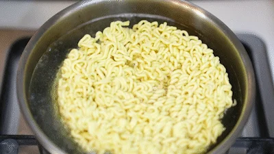 신라면 김치볶음면 향 매운 특성