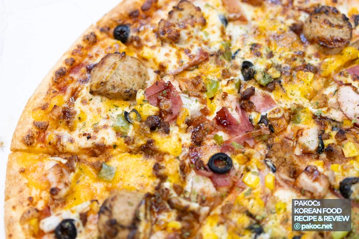 오이피클 갈릭소스 핫소스 제공