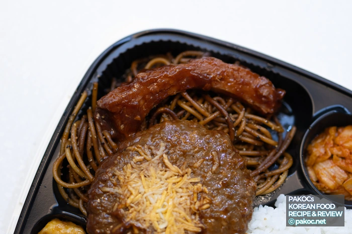 Convenience store franchise menu features