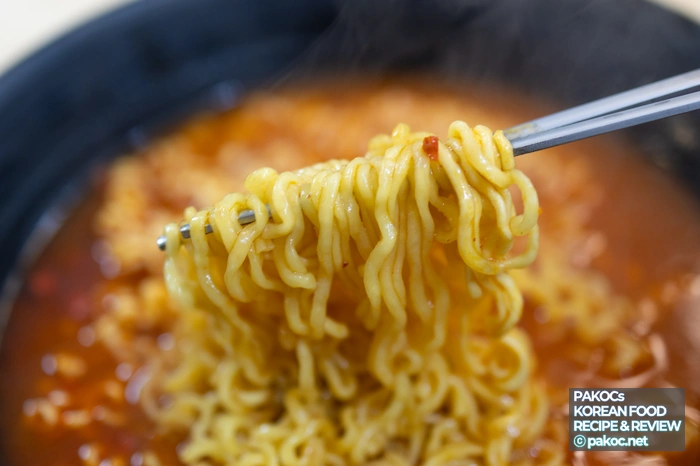 신라면 골드 닭고기 국물