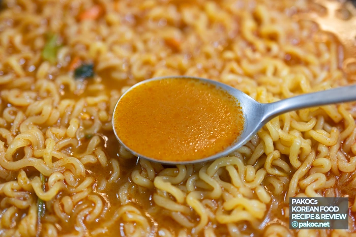 Garlic yukgaejang broth is delicious