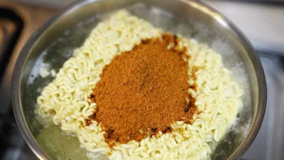 Dried garnish mix ingredients overview