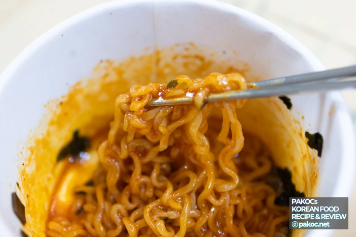 Combinación de Nongshim Neoguri y Gan Jjamppong