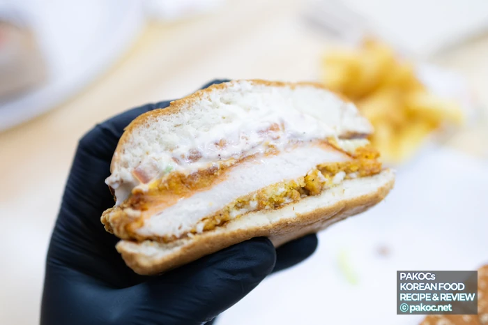 식사는 포만감 충족하는 버거