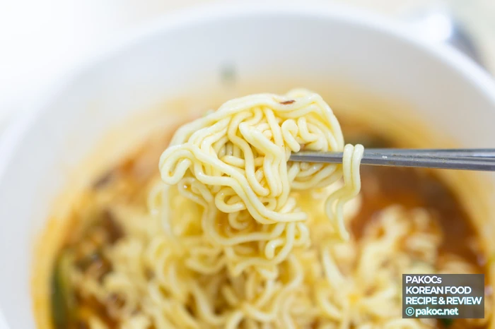 濃厚でピリ辛なスープのコンセプト