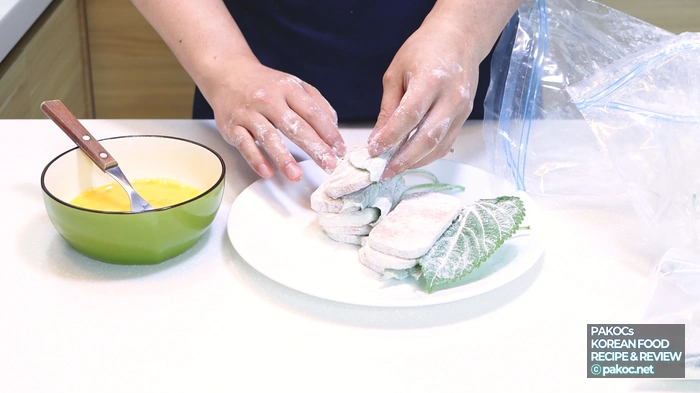 Cómo sazonar las hojas de perilla