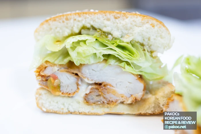 ソースの調和が分かるバーガー構成