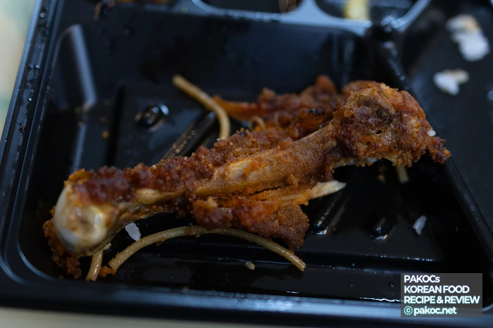 매콤한 닭다리 안주 적합