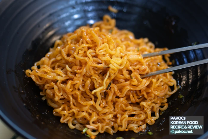 パルド ビビン麺ソースの深い旨味