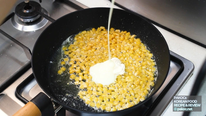 Cooking demo: kimchi fried rice with microwave rice