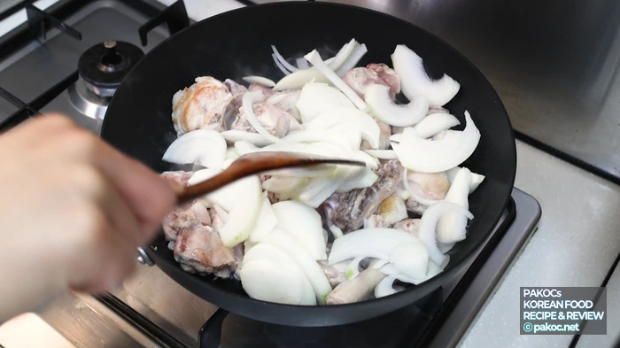 How to cook noodles for a thicker broth