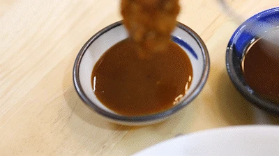 Building anticipation through consumer reviews