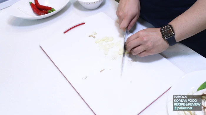 How to prep wood ear mushrooms