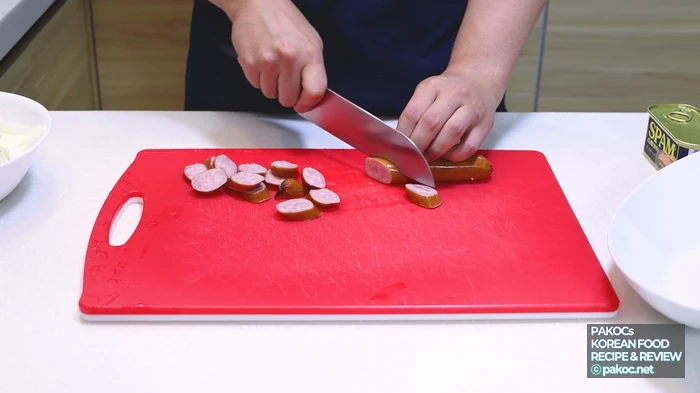 부대찌개 재료 변형
