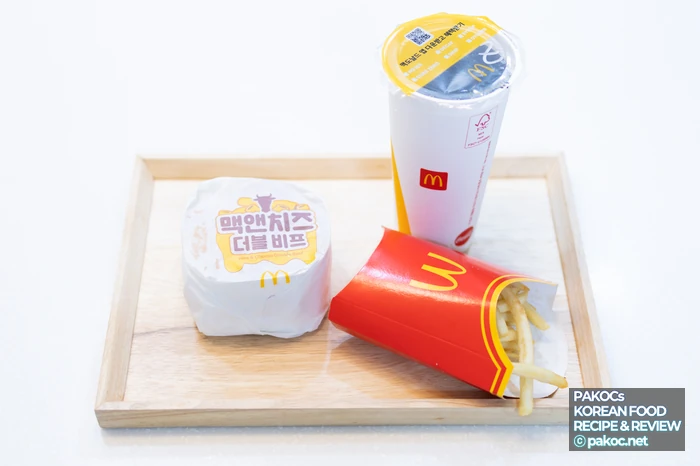 맥앤치즈 더블 비프 버거 구성