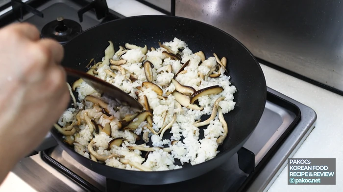 가벼운 식사 버섯 리조또