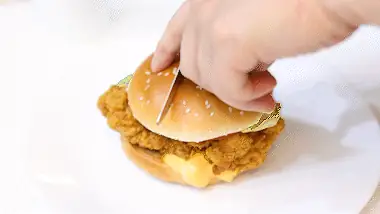 매운 치킨 버거 특징