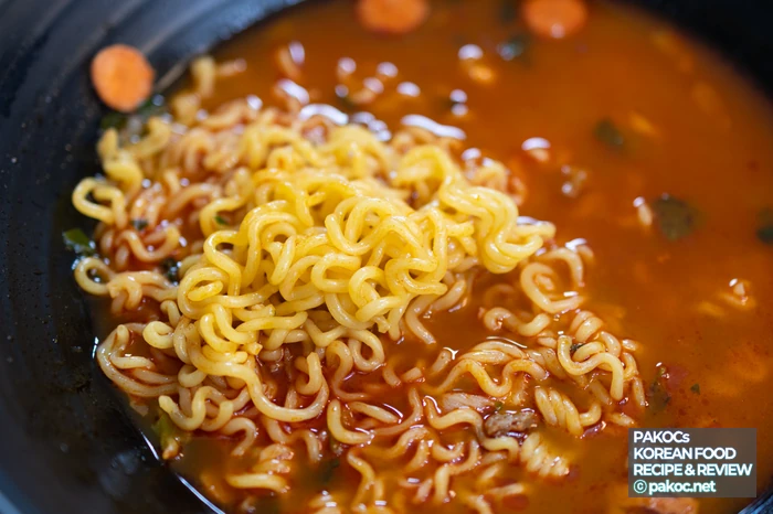 파 고추 부대찌개면 이미지