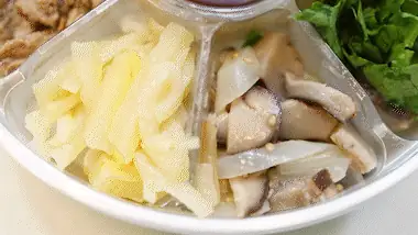 軍隊の郷愁を誘う弁当