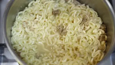 우지 짜장 라면 판매 시작