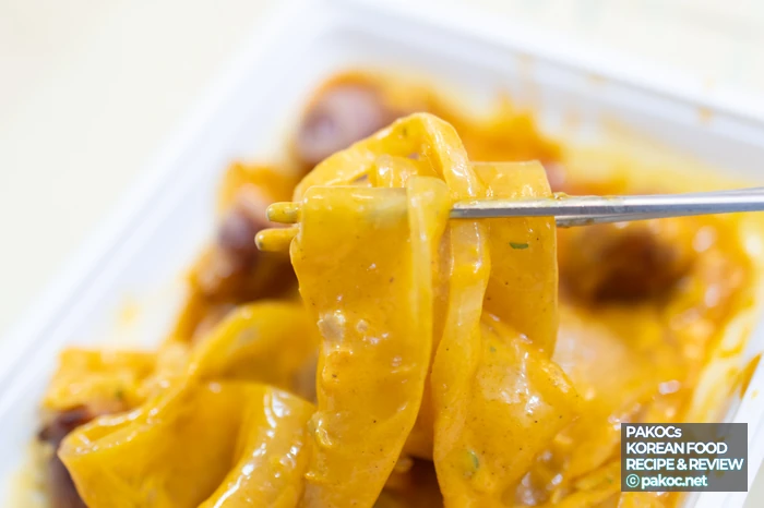Rich savory cream sauce taste description