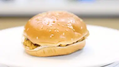 Sweet, salty and savory burger build