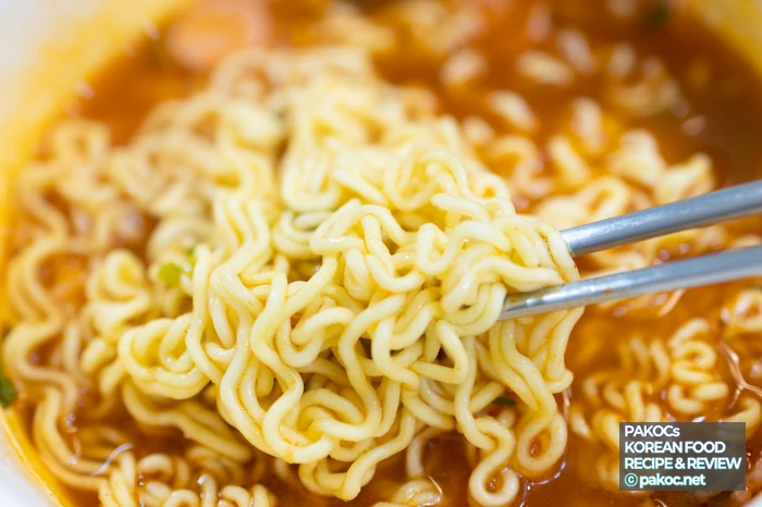 Valoración del sabor del vaso de budae jjigae