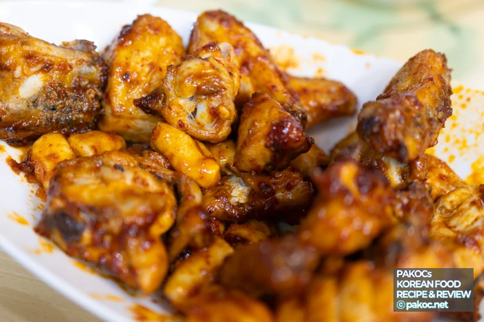 Features of Korean-style seasoned chicken