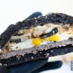 【韓国】バーガーキング ブラックトリュフチーズバーガー実食レビュー 구운 버섯 풍미 강조