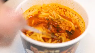 해물 재료 짬뽕 특유의 국물