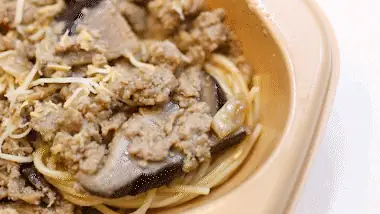 Combinación coreana para una comida de tienda de conveniencia